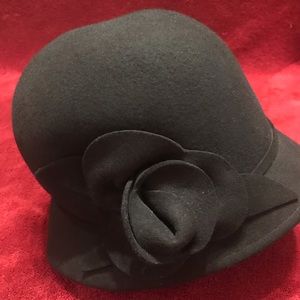 Nine West Cloche Black Wool Hat